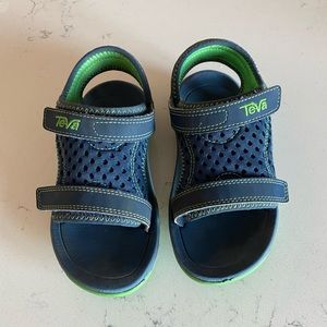 Teva sandals size 10